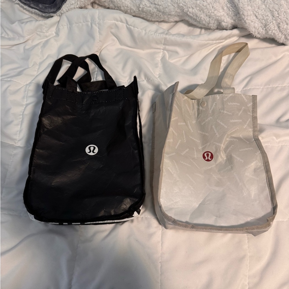 Lululemon Black and White Tote Bags